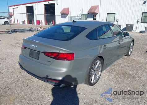 2025 Audi A5 Sportback Premium 45 Tfsi S Line Quattro S Tronic z USA, uszkodzony, nr VIN WAUDACF57SA008142